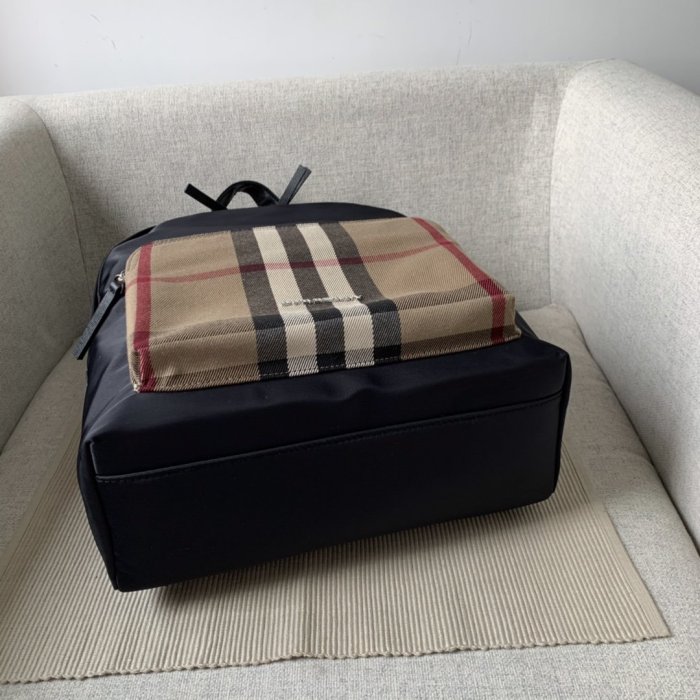 202109SS新作 Burberry バーバリー メンズ リュックバックスーパーコピー