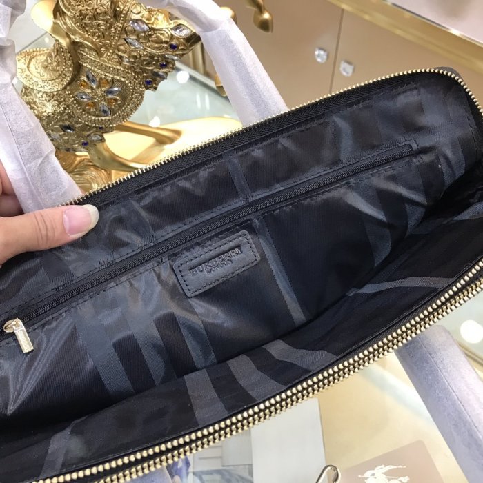 202109SS新作 Burberry バーバリー メンズ ハンドバックスーパーコピー