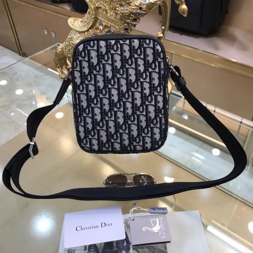 202109SS新作 Dior ディオール メンズ ショルダーバックスーパーコピー