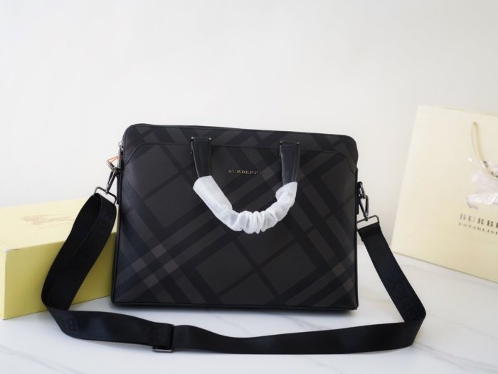 202109SS新作 Burberry バーバリー メンズ ハンドバックスーパーコピー