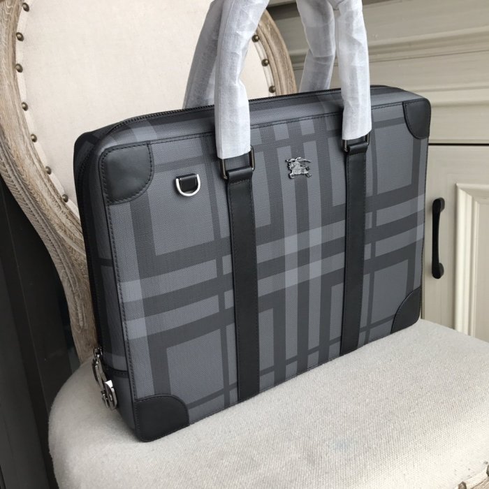 202109SS新作 Burberry バーバリー メンズ ハンドバックスーパーコピー
