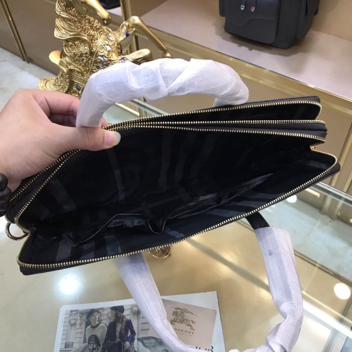 202109SS新作 Burberry バーバリー メンズ ハンドバックスーパーコピー