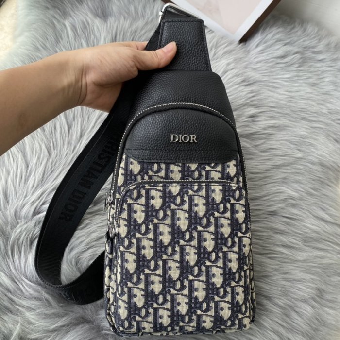 202109SS新作 Dior ディオール メンズ ショルダーバックスーパーコピー