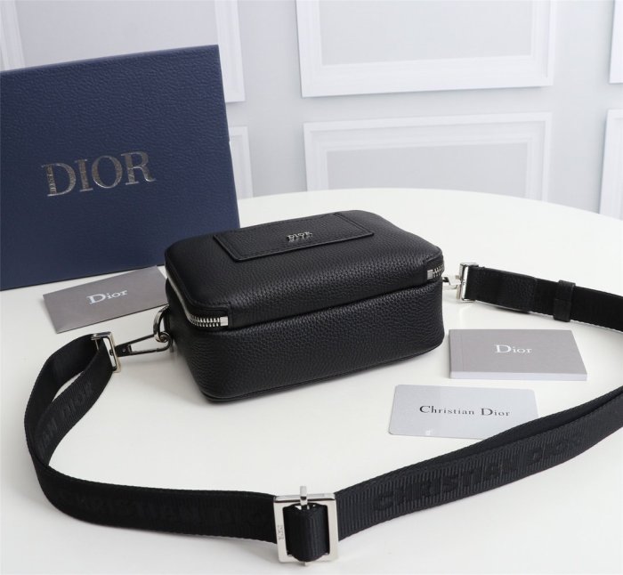 202109SS新作 Dior ディオール メンズ ショルダーバックスーパーコピー