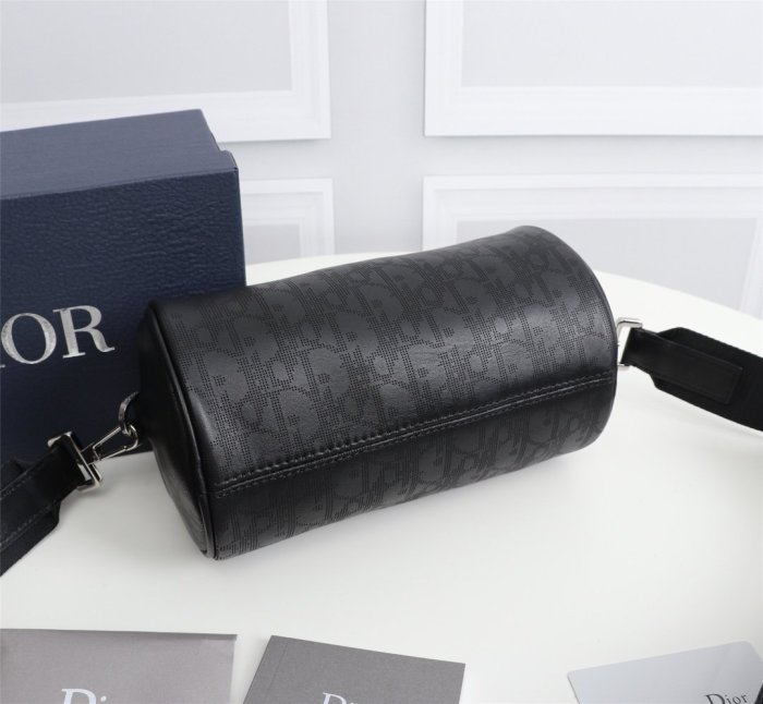 202109SS新作 Dior ディオール メンズ ショルダーバックスーパーコピー