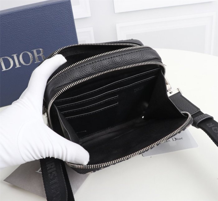 202109SS新作 Dior ディオール メンズ ショルダーバックスーパーコピー