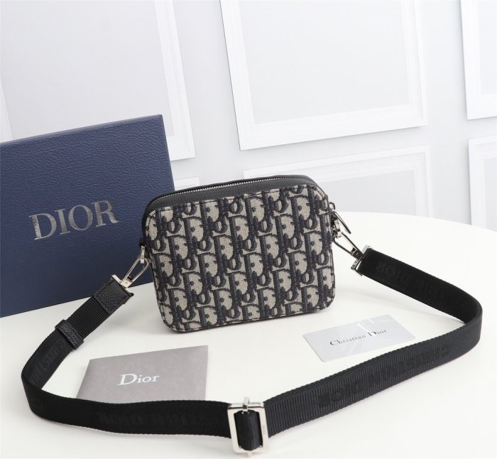 202109SS新作 Dior ディオール メンズ ショルダーバックスーパーコピー