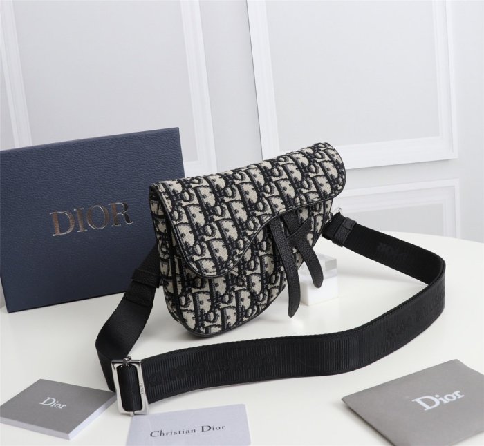202109SS新作 Dior ディオール メンズ ショルダーバックスーパーコピー