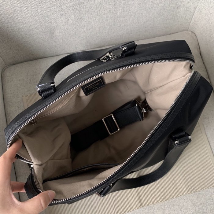 202110SS新作 Prada プラダ メンズ ハンドバックスーパーコピー