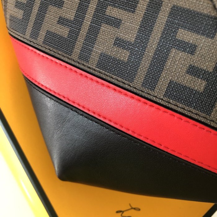 202110SS新作 FENDI フェンディ メンズ ショルダーバックスーパーコピー