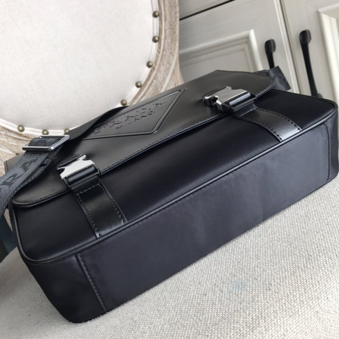 202110SS新作 Prada プラダ メンズ ショルダーバックスーパーコピー