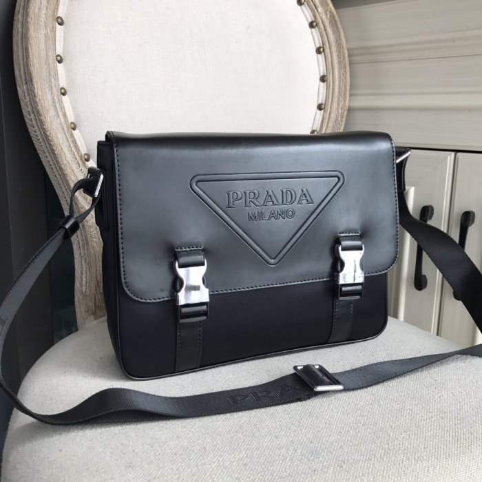 202110SS新作 Prada プラダ メンズ ショルダーバックスーパーコピー