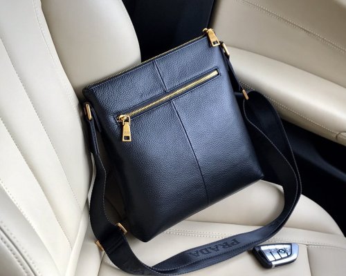 202110SS新作 Prada プラダ メンズ ショルダーバックスーパーコピー