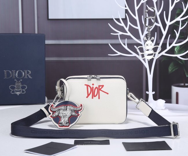 202110SS新作 Dior ディオール メンズ ショルダーバックスーパーコピー