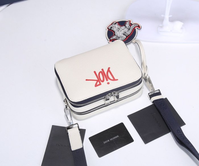 202110SS新作 Dior ディオール メンズ ショルダーバックスーパーコピー