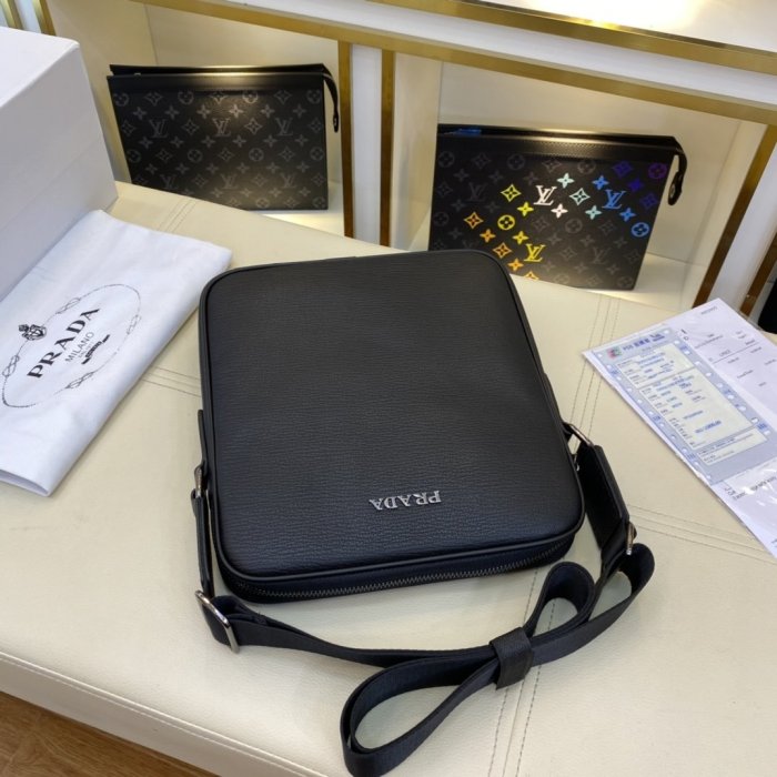 202110SS新作 Prada プラダ メンズ ショルダーバックスーパーコピー