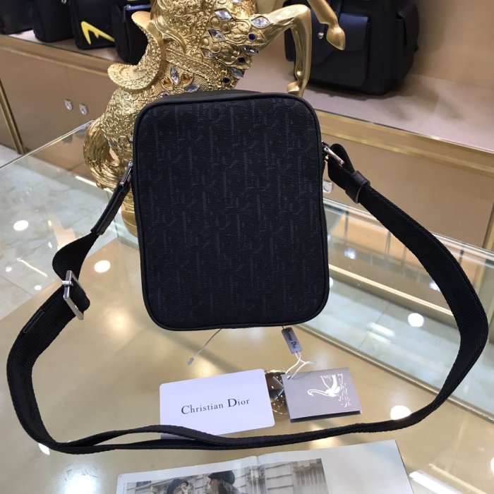 202110SS新作 Dior ディオール メンズ ショルダーバックスーパーコピー