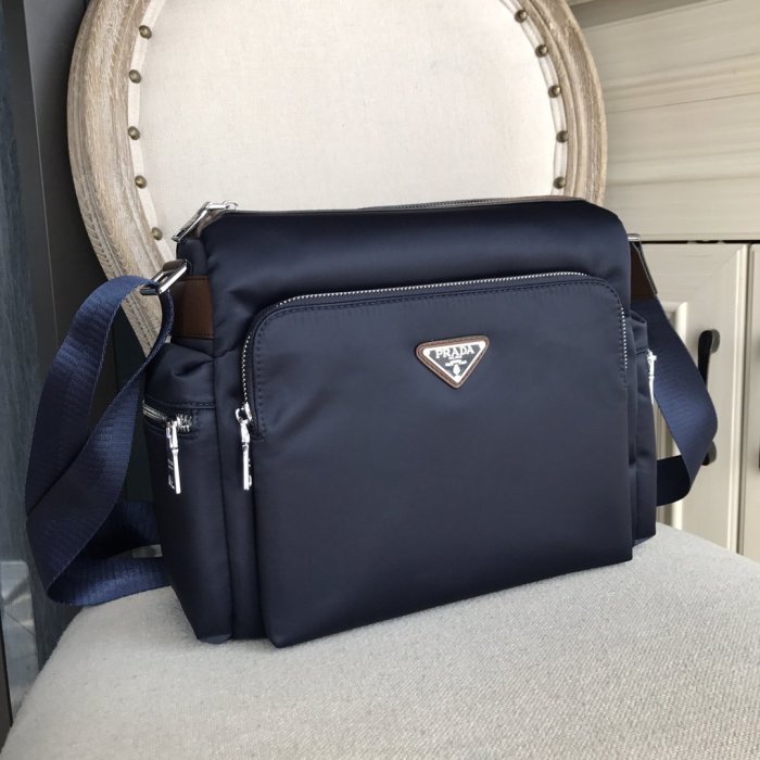 202110SS新作 Prada プラダ メンズ ショルダーバックスーパーコピー