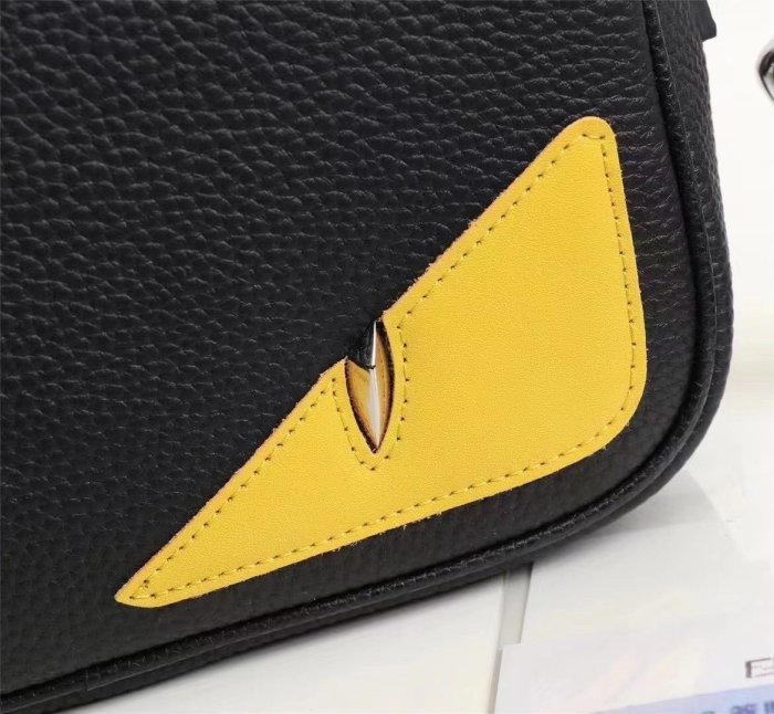 202110SS新作 FENDI フェンディ メンズ ショルダーバックスーパーコピー