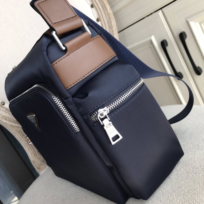 202110SS新作 Prada プラダ メンズ ショルダーバックスーパーコピー