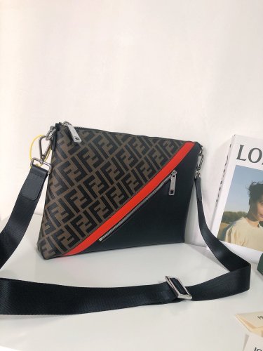 202110SS新作 FENDI フェンディ メンズ ショルダーバックスーパーコピー