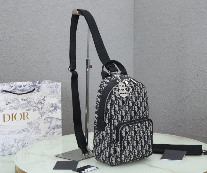 202110SS新作 Dior ディオール メンズ ショルダーバックスーパーコピー