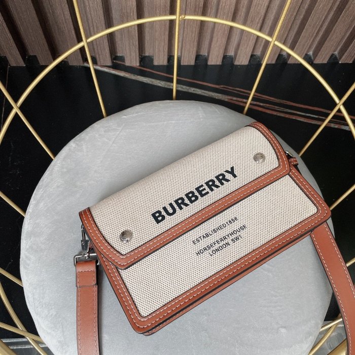202110SS新作 Burberry バーバリー メンズ ショルダーバック スーパーコピー