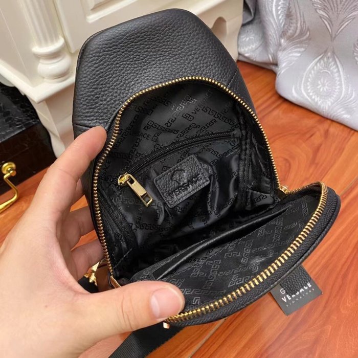 202110SS新作Versace ヴェルサーチェメンズ ショルダーバッグ スーパーコピー