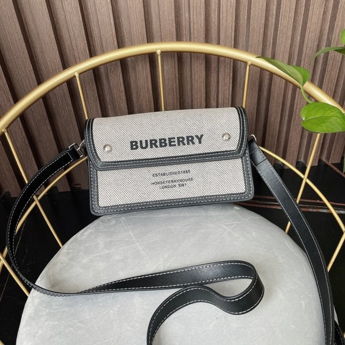 202110SS新作 Burberry バーバリー メンズ ショルダーバック スーパーコピー