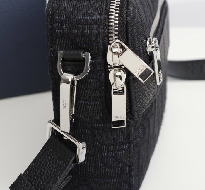 202110SS新作 Dior ディオール メンズ ショルダーバックスーパーコピー