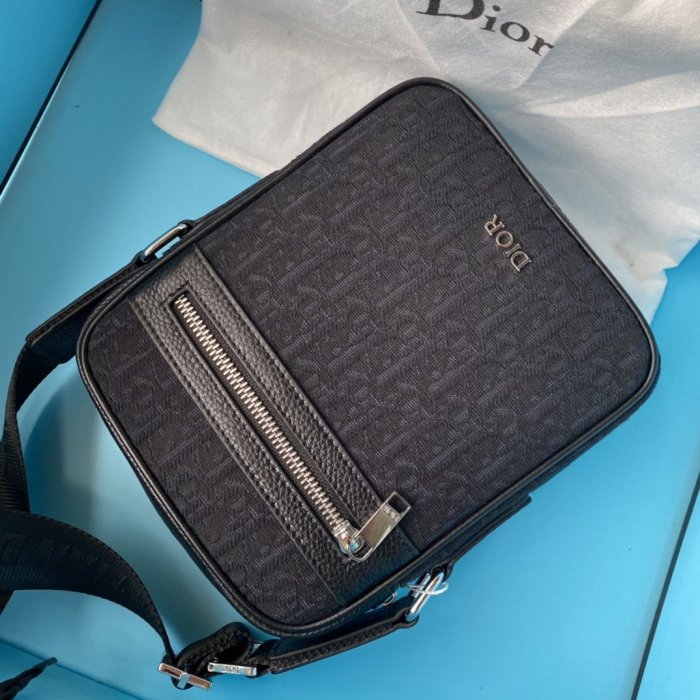 202110SS新作 Dior ディオール メンズ ショルダーバックスーパーコピー