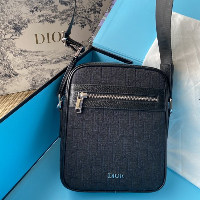 202110SS新作 Dior ディオール メンズ ショルダーバックスーパーコピー