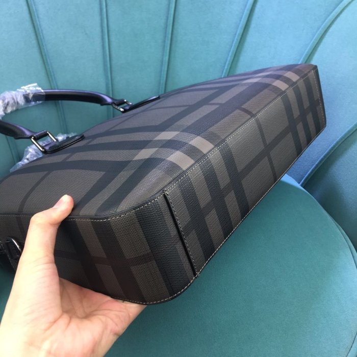 202110SS新作 Burberry バーバリー メンズ ハンドバック スーパーコピー