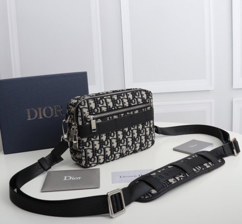 202110SS新作 Dior ディオール メンズ ショルダーバックスーパーコピー