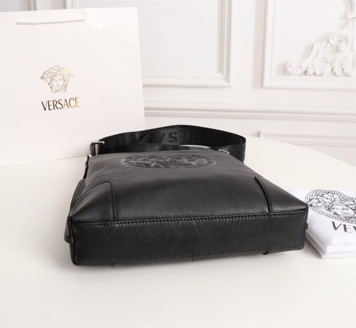202110SS新作Versace ヴェルサーチェメンズ ショルダーバッグ スーパーコピー