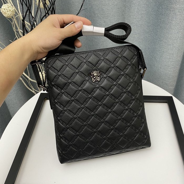 202110SS新作Versace ヴェルサーチェメンズ ショルダーバッグ スーパーコピー