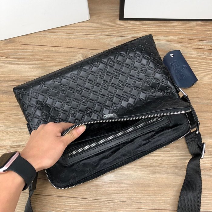 202110SS新作Versace ヴェルサーチェメンズ ショルダーバッグ スーパーコピー