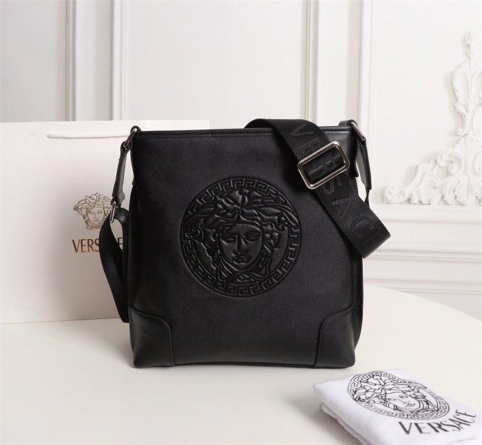 202110SS新作Versace ヴェルサーチェメンズ ショルダーバッグ スーパーコピー