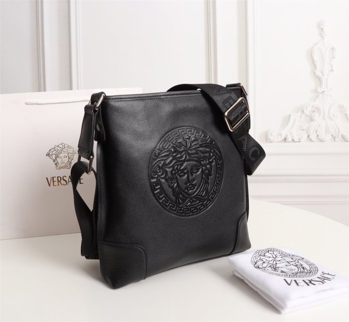 202110SS新作Versace ヴェルサーチェメンズ ショルダーバッグ スーパーコピー