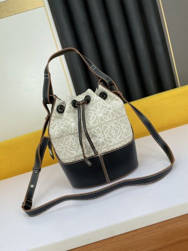 202110SS新作 LOEWE ロエベ レディース ショルダーバッグスーパーコピー