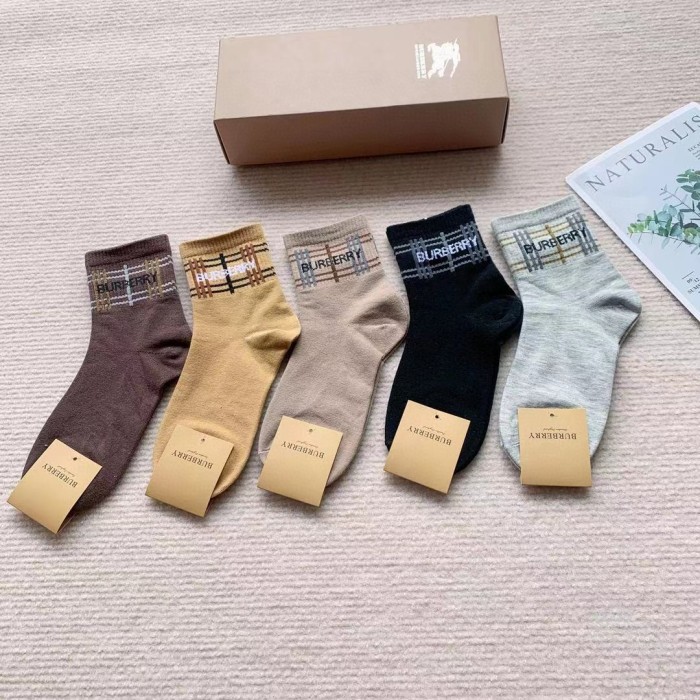202111SS新作 Burberry バーバリー 靴下って スーパーコピー