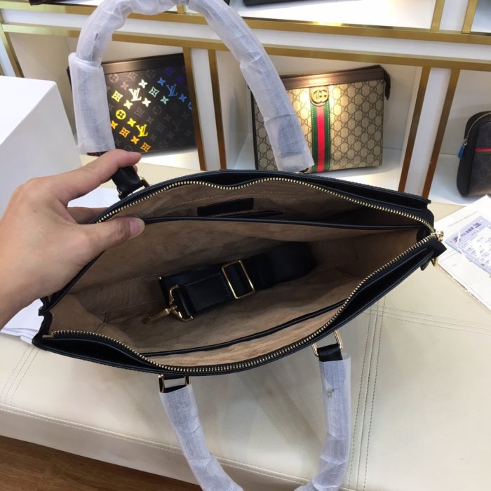 202111SS新作 Prada プラダ メンズ ハンドバックスーパーコピー