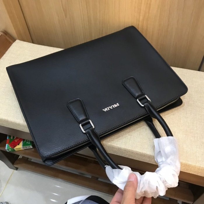 202111SS新作 Prada プラダ メンズ ハンドバックスーパーコピー