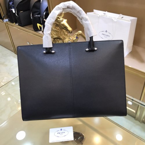 202111SS新作 Prada プラダ メンズ ハンドバックスーパーコピー