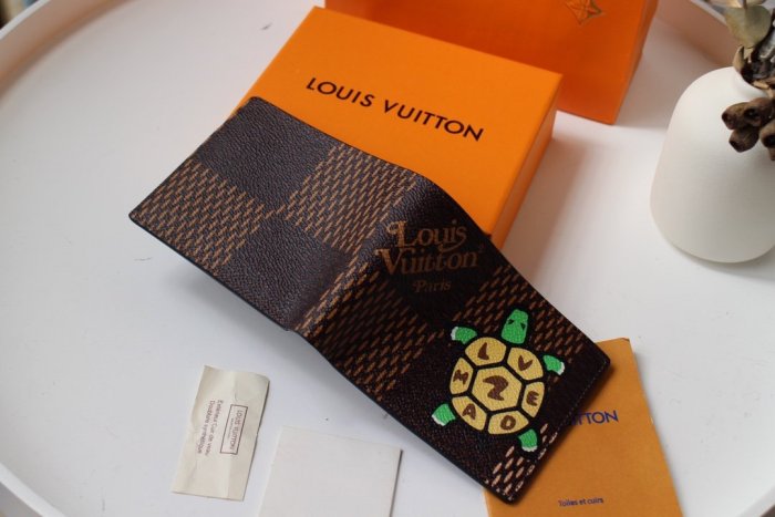 202111SSルイヴィトン LOUIS VUITTON 新作通販 短財布 スーパーコピー
