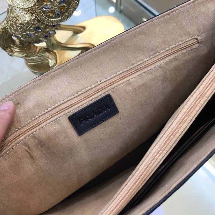 202111SS新作 Prada プラダ メンズ ハンドバックスーパーコピー