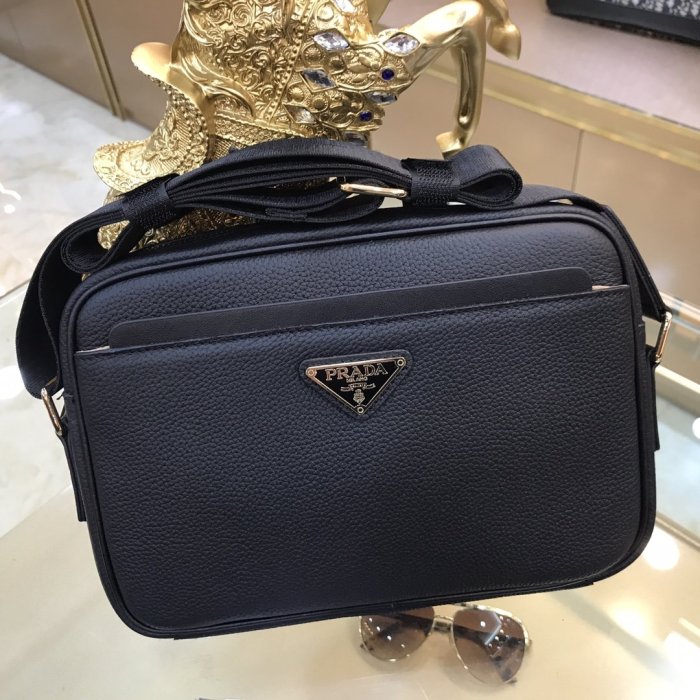 202111SS新作 Prada プラダ メンズ ショルダーバックスーパーコピー