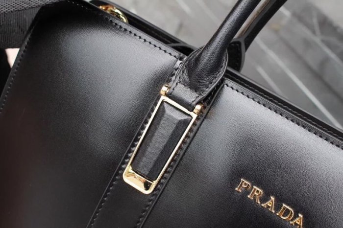 202111SS新作 Prada プラダ メンズ ハンドバックスーパーコピー
