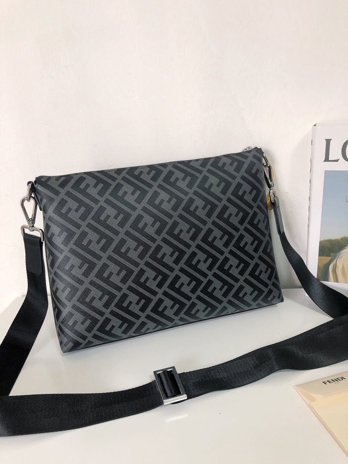 202111SS新作 FENDI フェンディ メンズ ショルダーバックスーパーコピー
