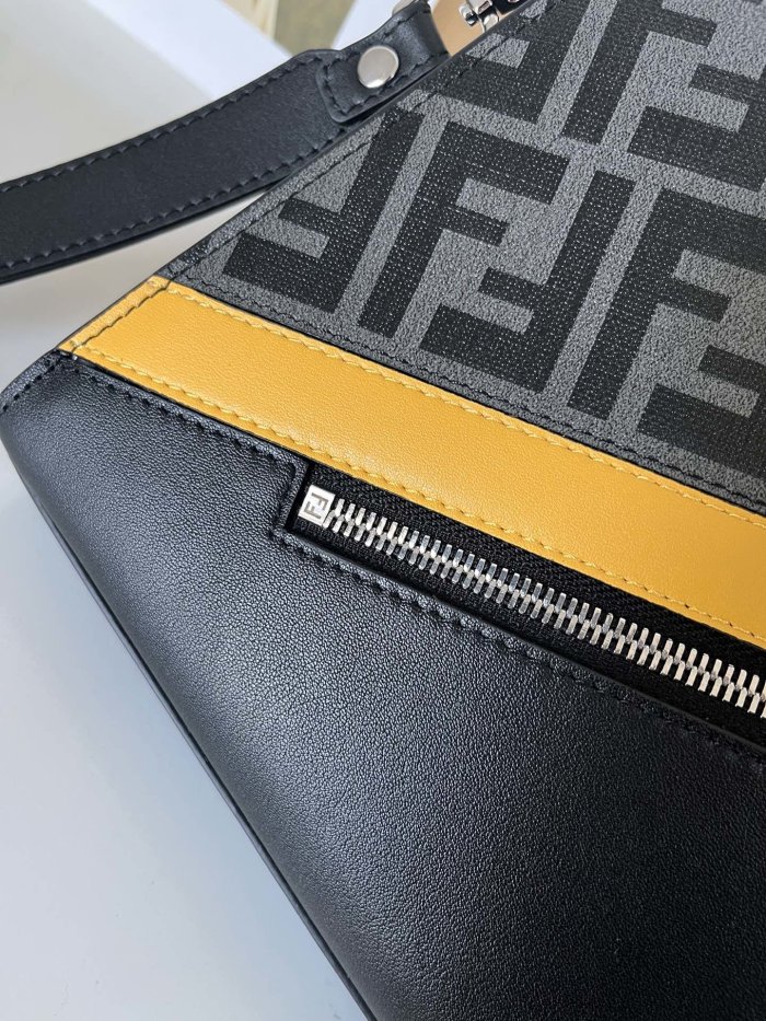 202111SS新作 FENDI フェンディ メンズ ハンドバックスーパーコピー